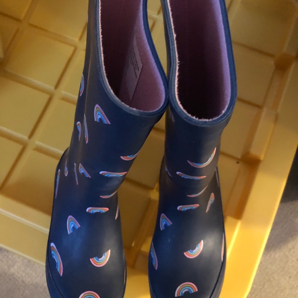 Blue Winter Rain Boots with Playful Pattern